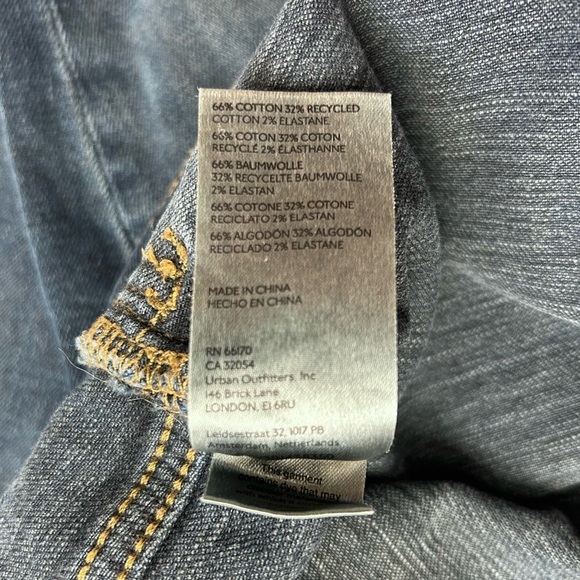 Anthropologie Pilcro The Icon Dark Wash High Rise Flare Jeans Patch Pocket 28 - Picture 15 of 15